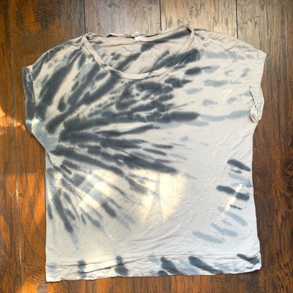 Cable & Gauge Tie Dye Boyfriend TShirt black white